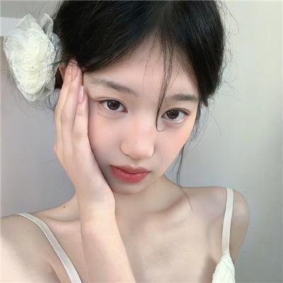 注视我心